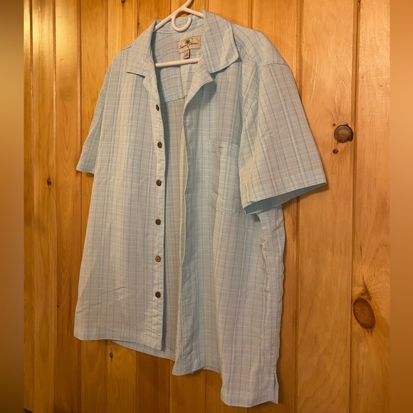 Island Shores Men’s Light Blue Short Sleeve Button Down Shirt - Picture 3 of 6